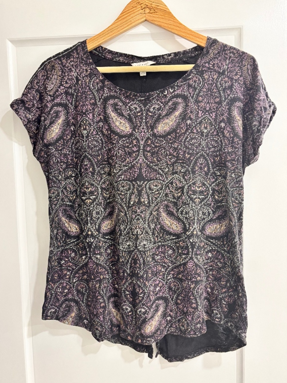 Lucky Brand Paisley Split Back Short Sleeve Top Women’s Medium